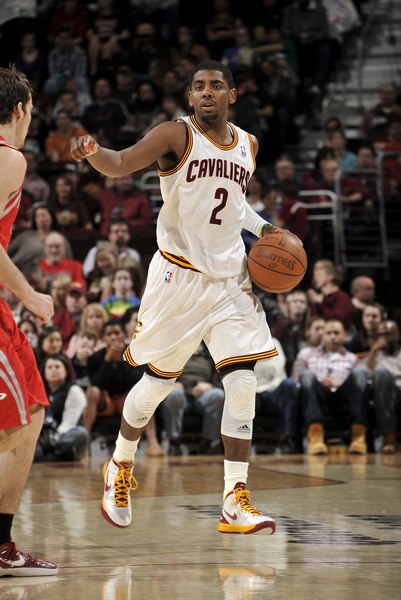 西甲战报：安东尼破门，费兰戴帽，巴塞罗那5-3客胜贝蒂斯