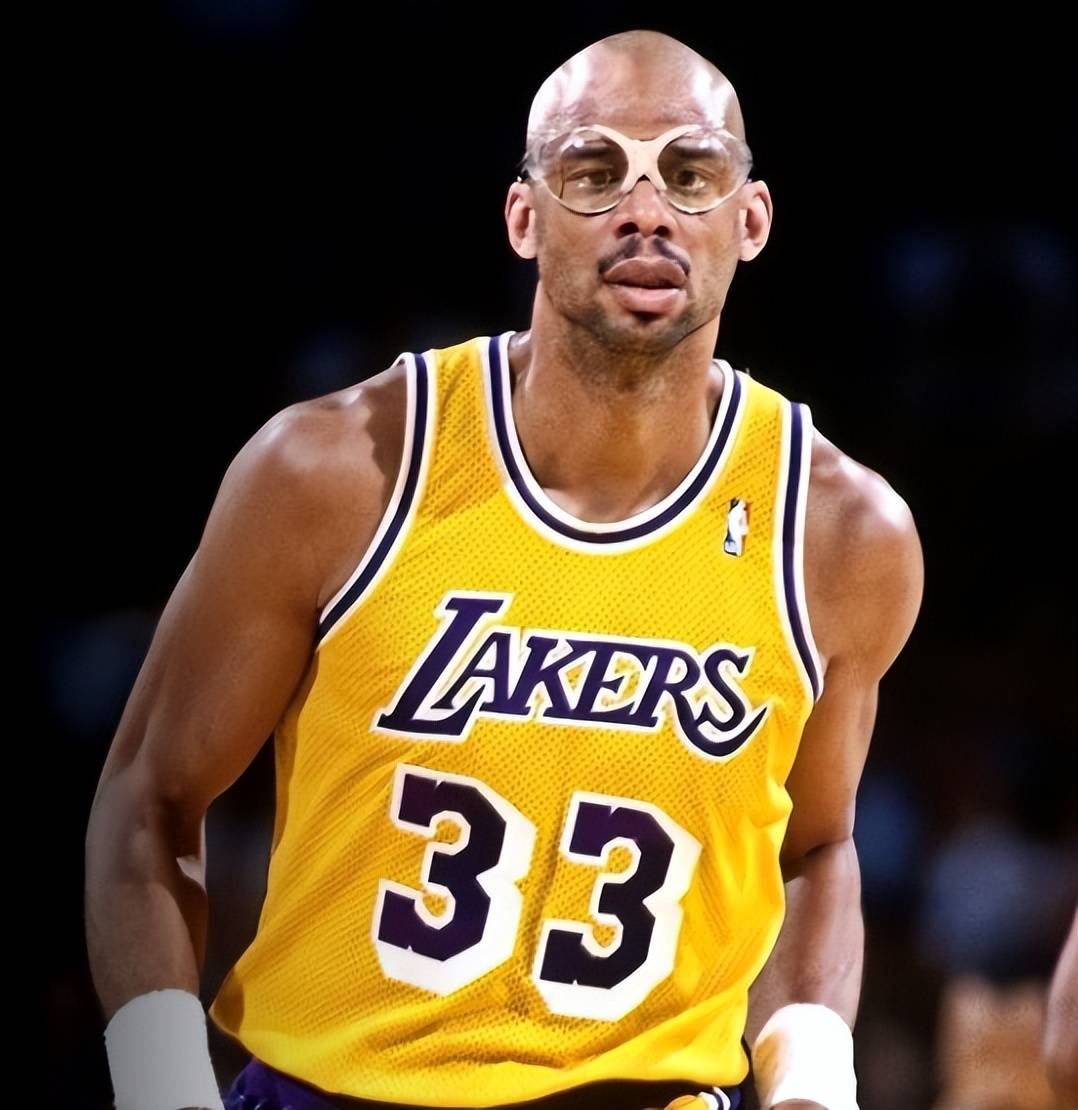 NBA单场四双有多难？历史4人达成，文班亚马板上钉钉？