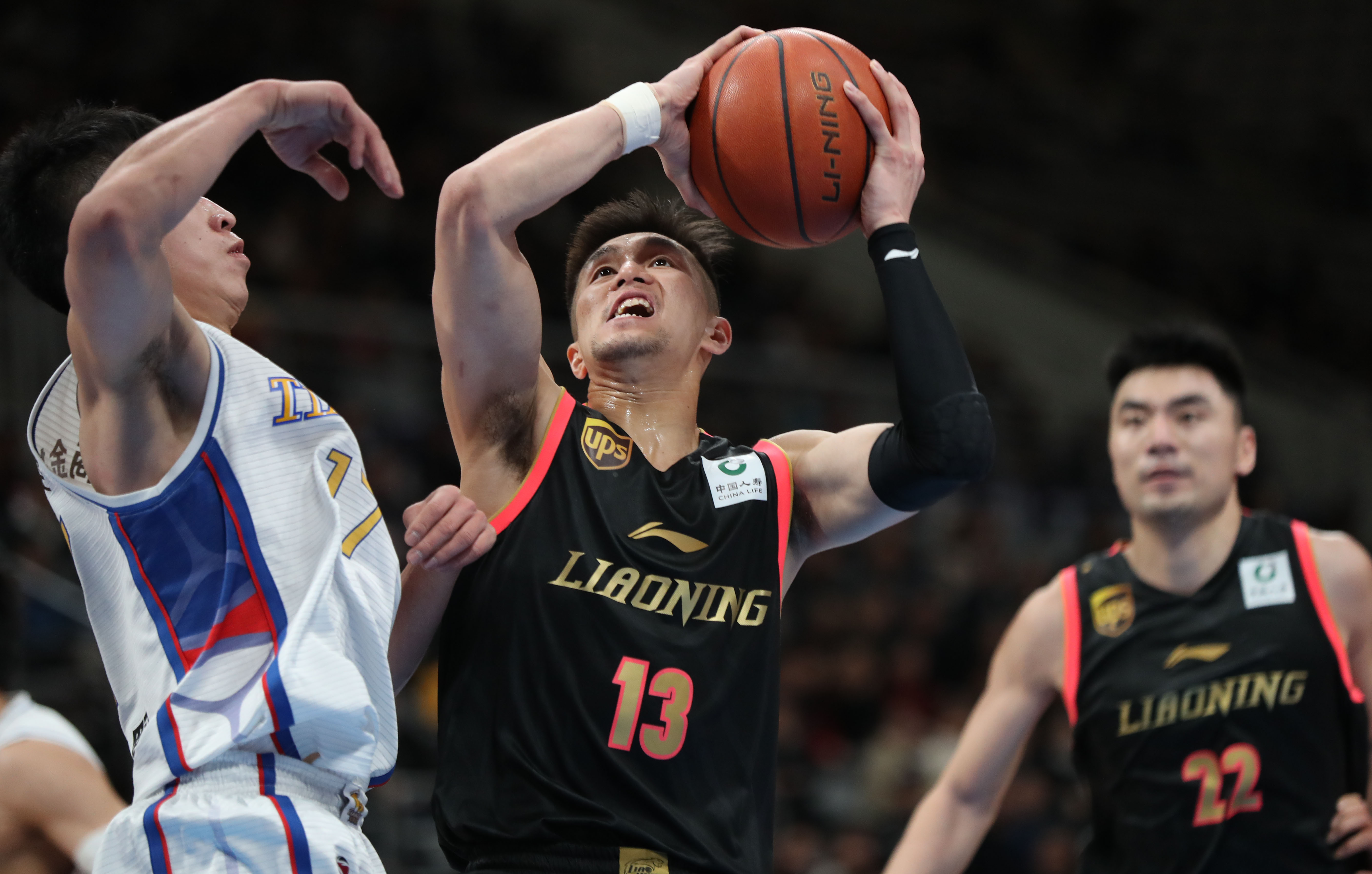 孔德谈双进球：传球变进球靠运气