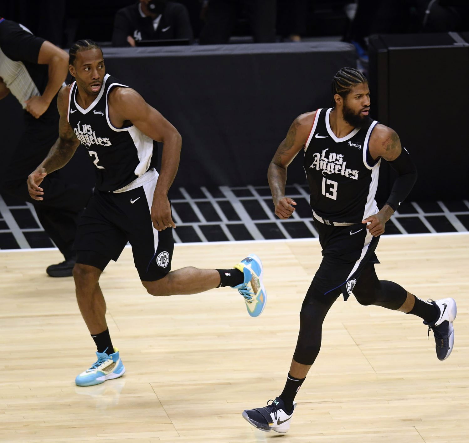 公牛开局5胜0负后4胜9负，排名从东部第一跌至第十