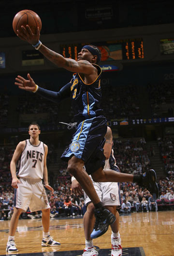 美职联-十人迈阿密100分钟绝平2-2纽约城 梅西助攻双响