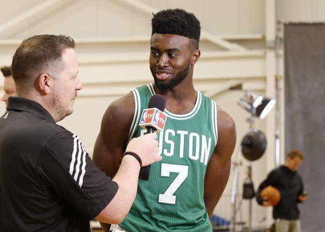 库里31分 勇士战胜爵士